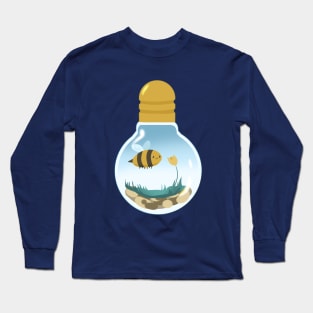 Cute Bee in Lightbulb Terrarium Long Sleeve T-Shirt